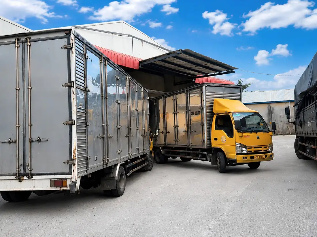 Xe tải NPV tại khu vực vận hành