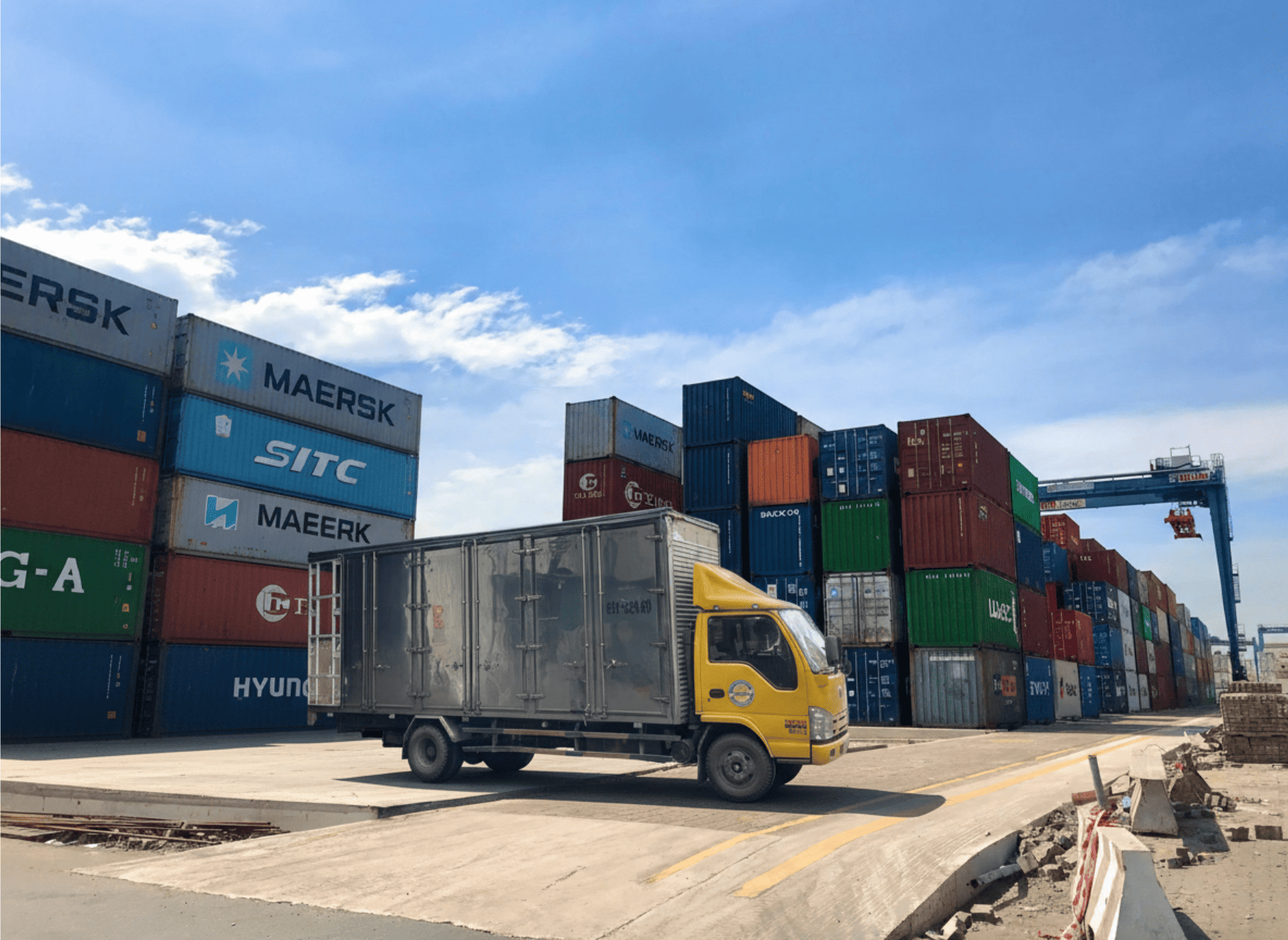 npv-logistics-van-tai-duong-bo-container